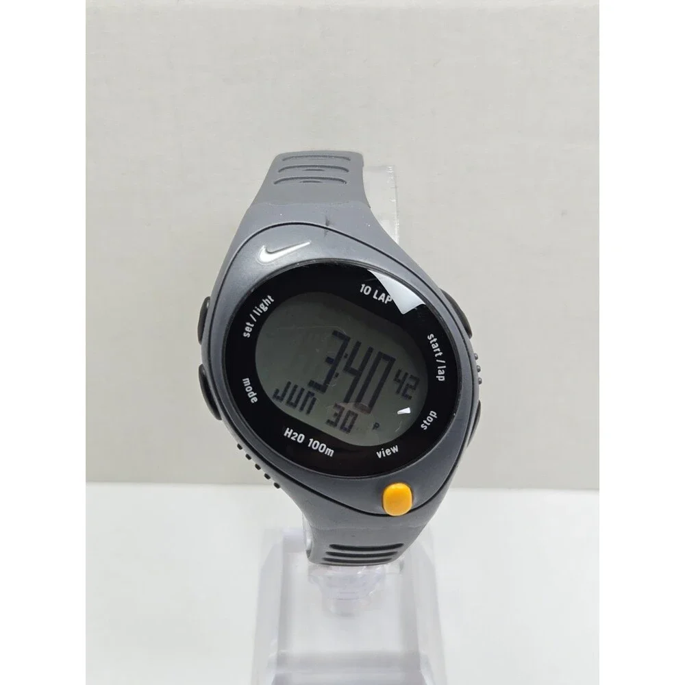 Nike Bowerman WR0080 Triax 10 Lap Digital Mens Watch 100M Gray Y2K New Battery
